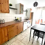 Apartamento In Linden - Stadtleben - 68qm, Kueche, Bad, 2 Balkons, 5 Personen, Wifi Hanôver