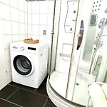 In Linden - Stadtleben - 68qm, Kueche, Bad, 2 Balkons, 5 Personen, Wifi *