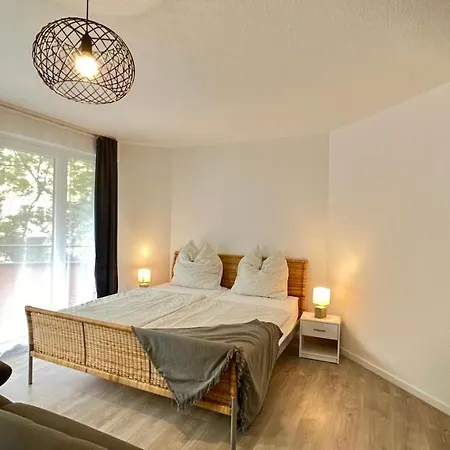 In Linden - Stadtleben - 68qm, Kueche, Bad, 2 Balkons, 5 Personen, Wifi *