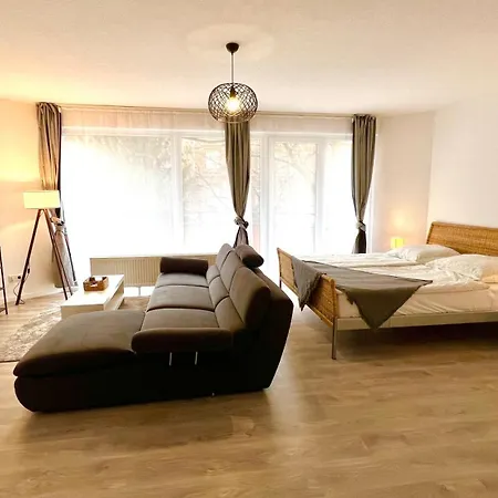 In Linden - Stadtleben - 68qm, Kueche, Bad, 2 Balkons, 5 Personen, Wifi * הנובר