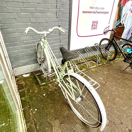 In Linden - Stadtleben - 68qm, Kueche, Bad, 2 Balkons, 5 Personen, Wifi *