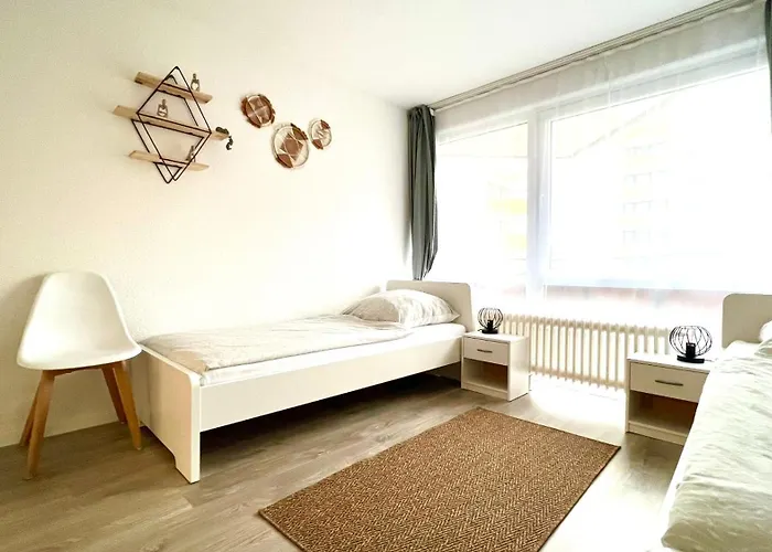 In Linden - Stadtleben - 68qm, Kueche, Bad, 2 Balkons, 5 Personen, Wifi Apartment *