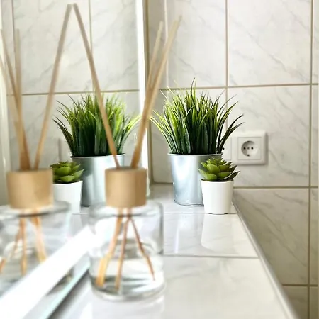 In Linden - Stadtleben - 68qm, Kueche, Bad, 2 Balkons, 5 Personen, Wifi *